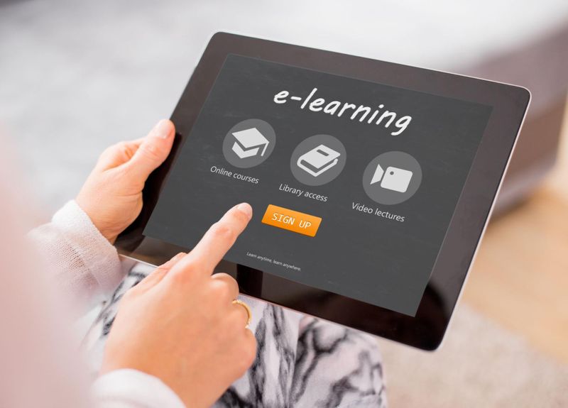 The Benefits Of E-Learning | Presentation Geeks